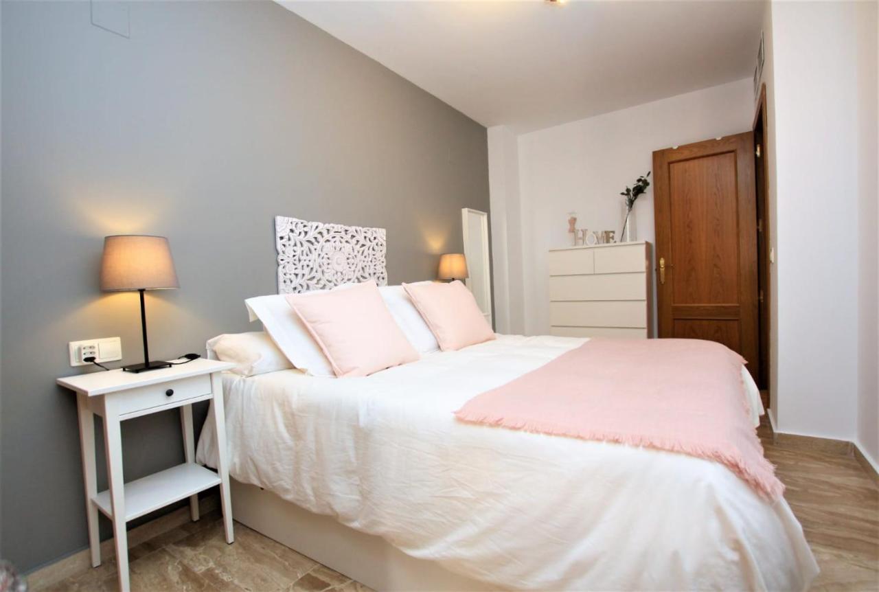 Apartamento Beachfront La Jacaranda Marbella Exterior foto